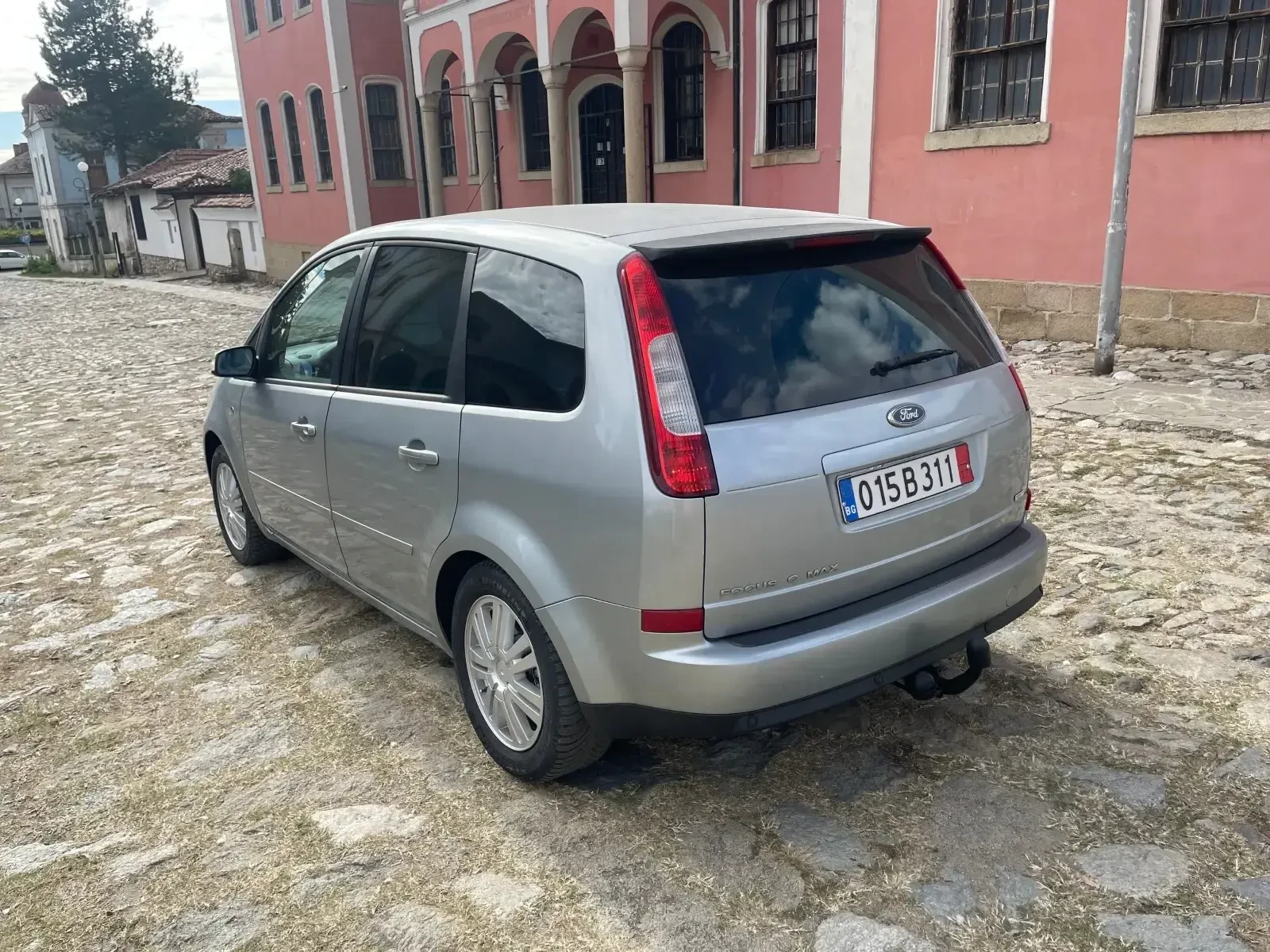 Ford C-max 1.6TDCI 109ks\GHIA - изображение 3