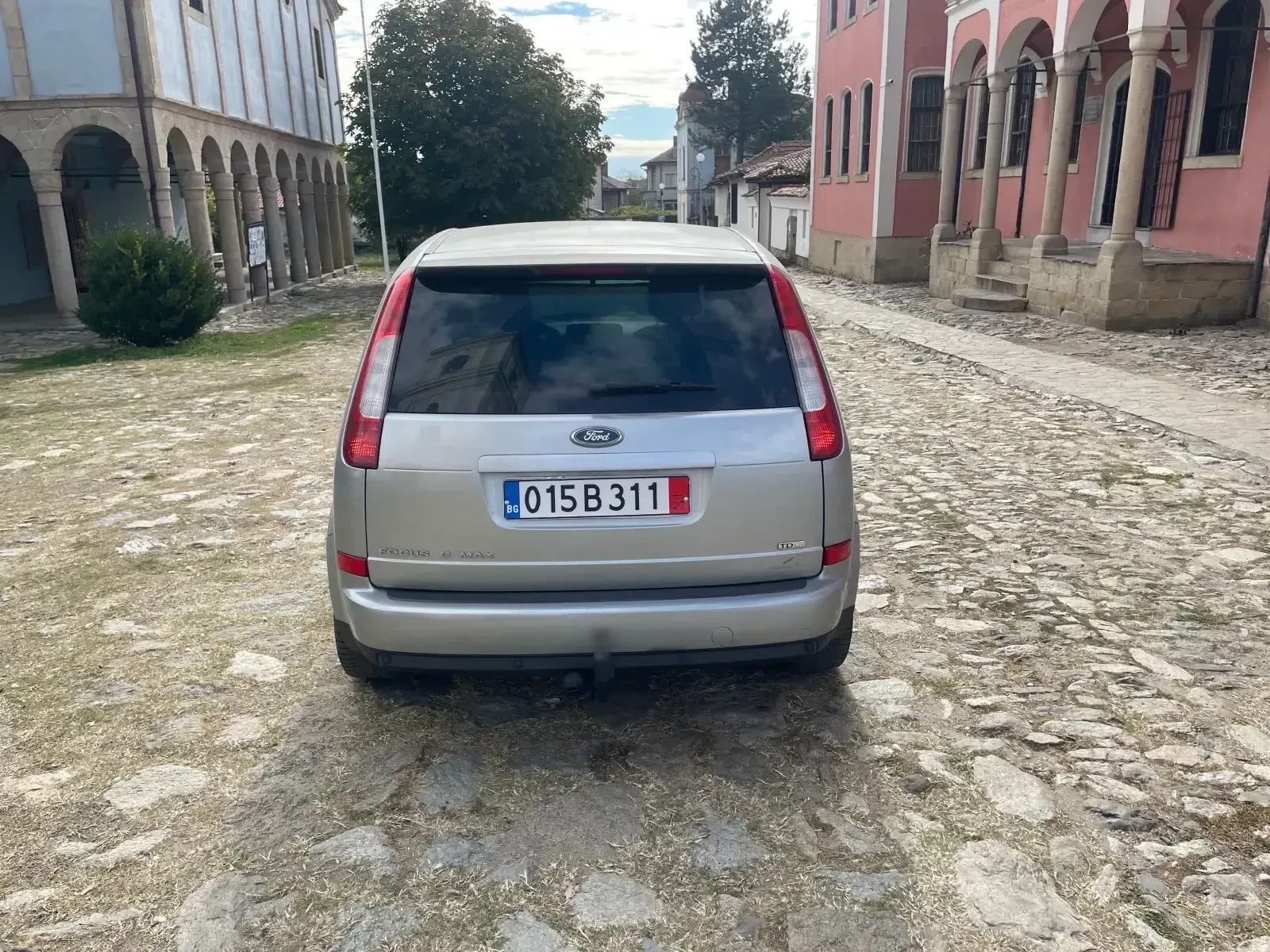 Ford C-max 1.6TDCI 109ks\GHIA - изображение 4