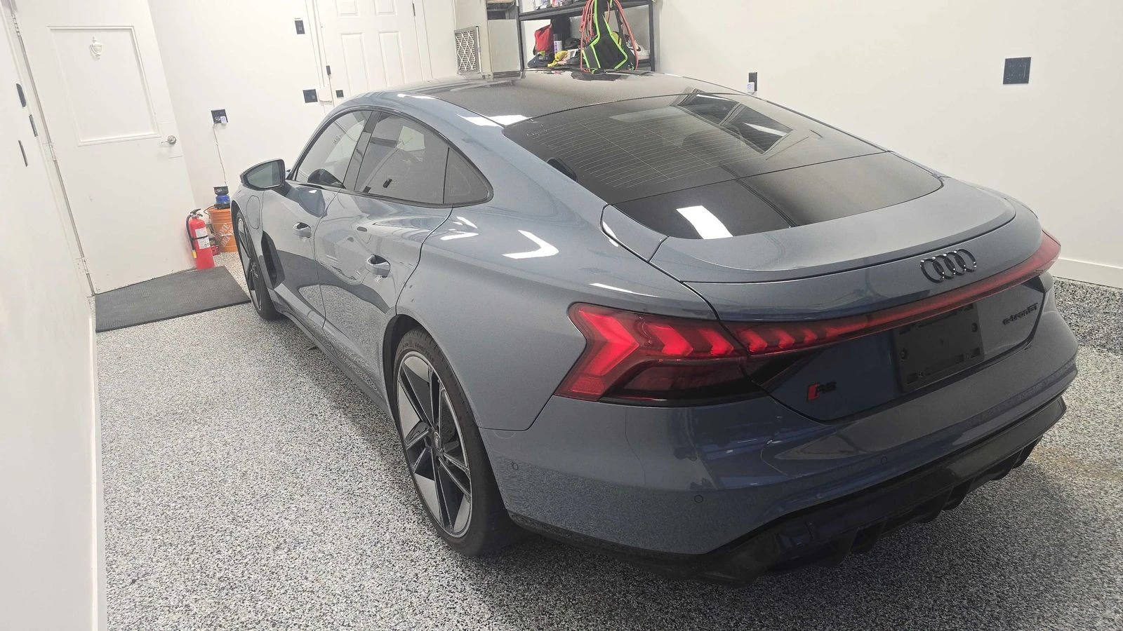 Audi E-Tron GT CARFAX АВТО КРЕДИТ  - изображение 4