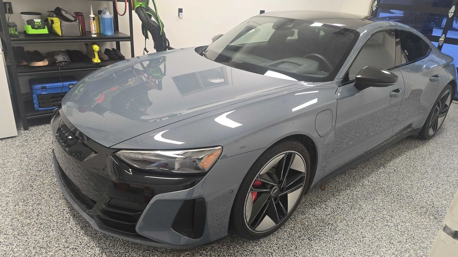 Audi E-Tron GT CARFAX    | Mobile.bg   1