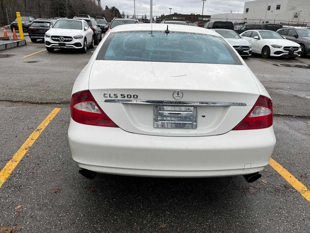 Mercedes-Benz CLS * 5.0L * CARFAX * ЦЕНА ДО БГ - изображение 3