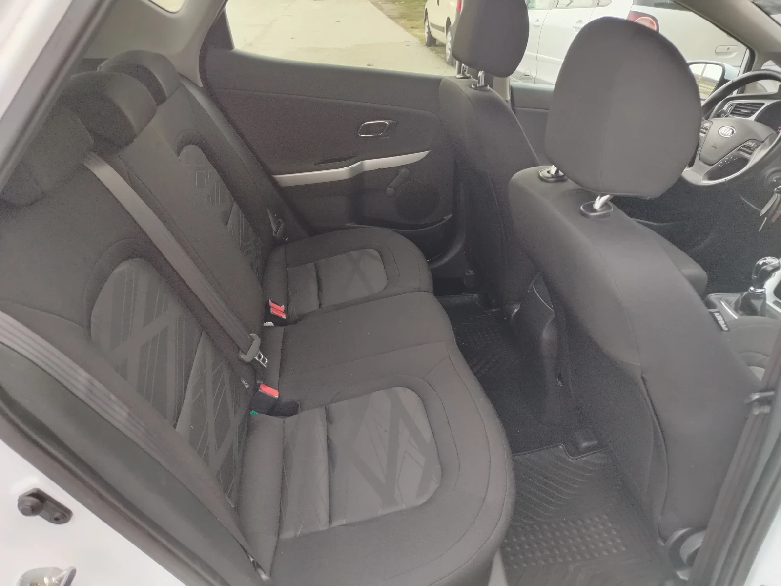 Kia Ceed 1.0 T 118000�� | Mobile.bg � ����������� 12