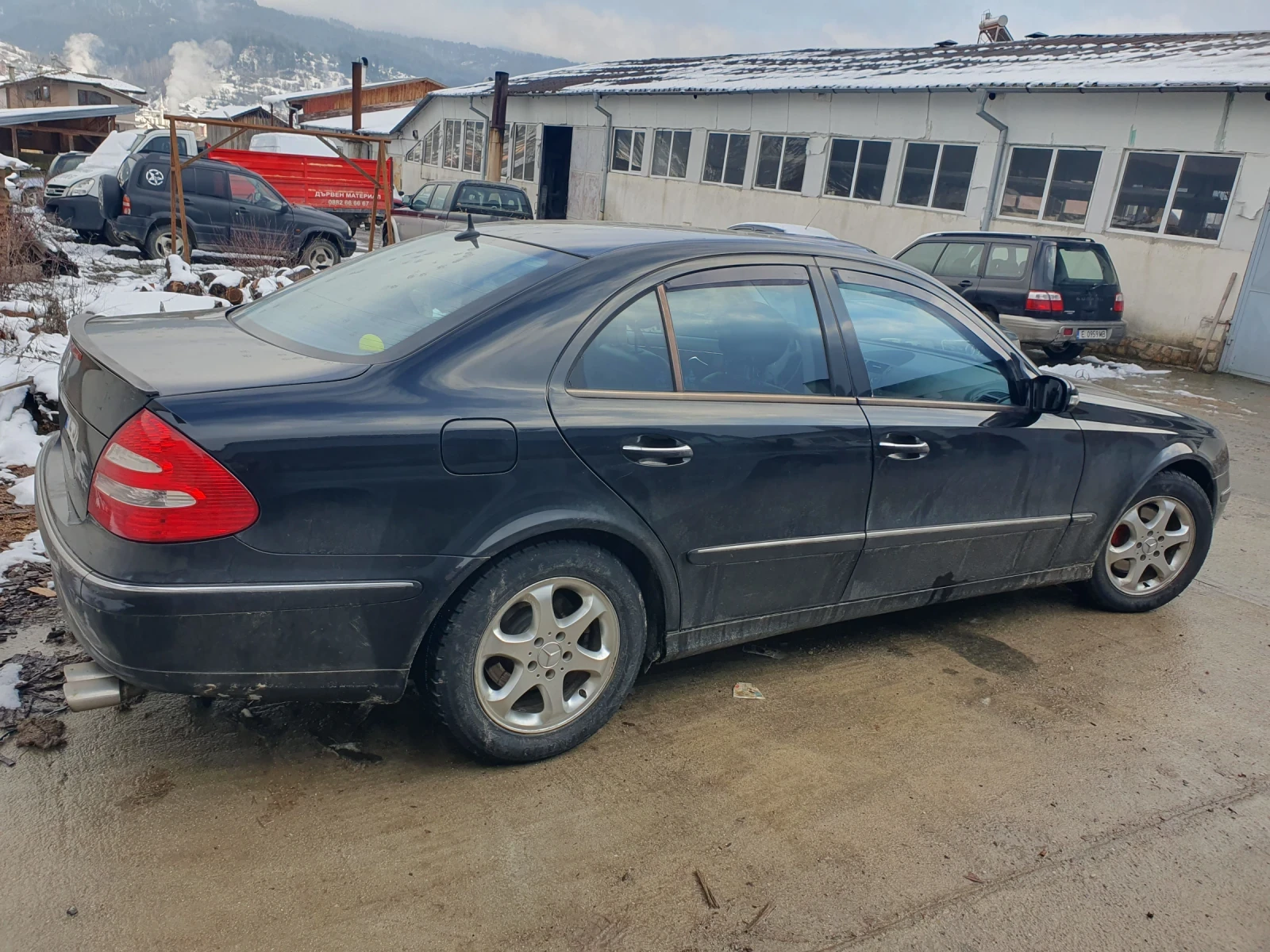 Mercedes-Benz E 350  - изображение 3