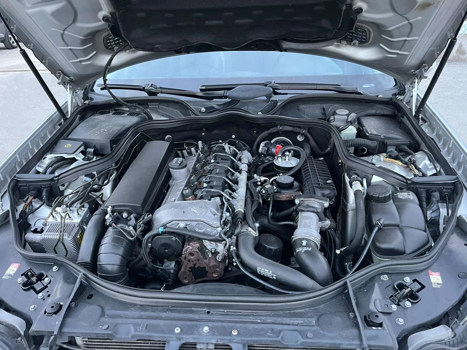 Mercedes-Benz E 270 2.7CDI 177кс AVANTGARDE КСЕНОН ПАНОРАМА, снимка 16 - Автомобили и джипове - 54240973