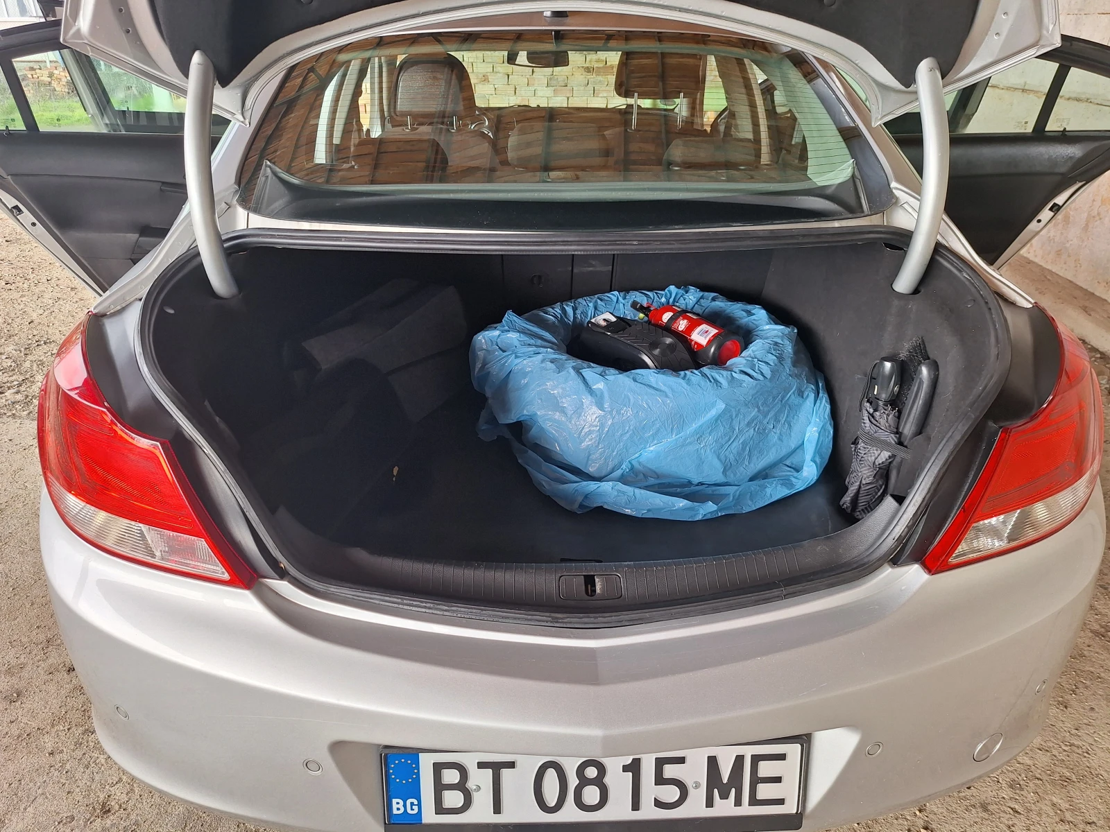 Opel Insignia, снимка 5 - Автомобили и джипове - 54466365