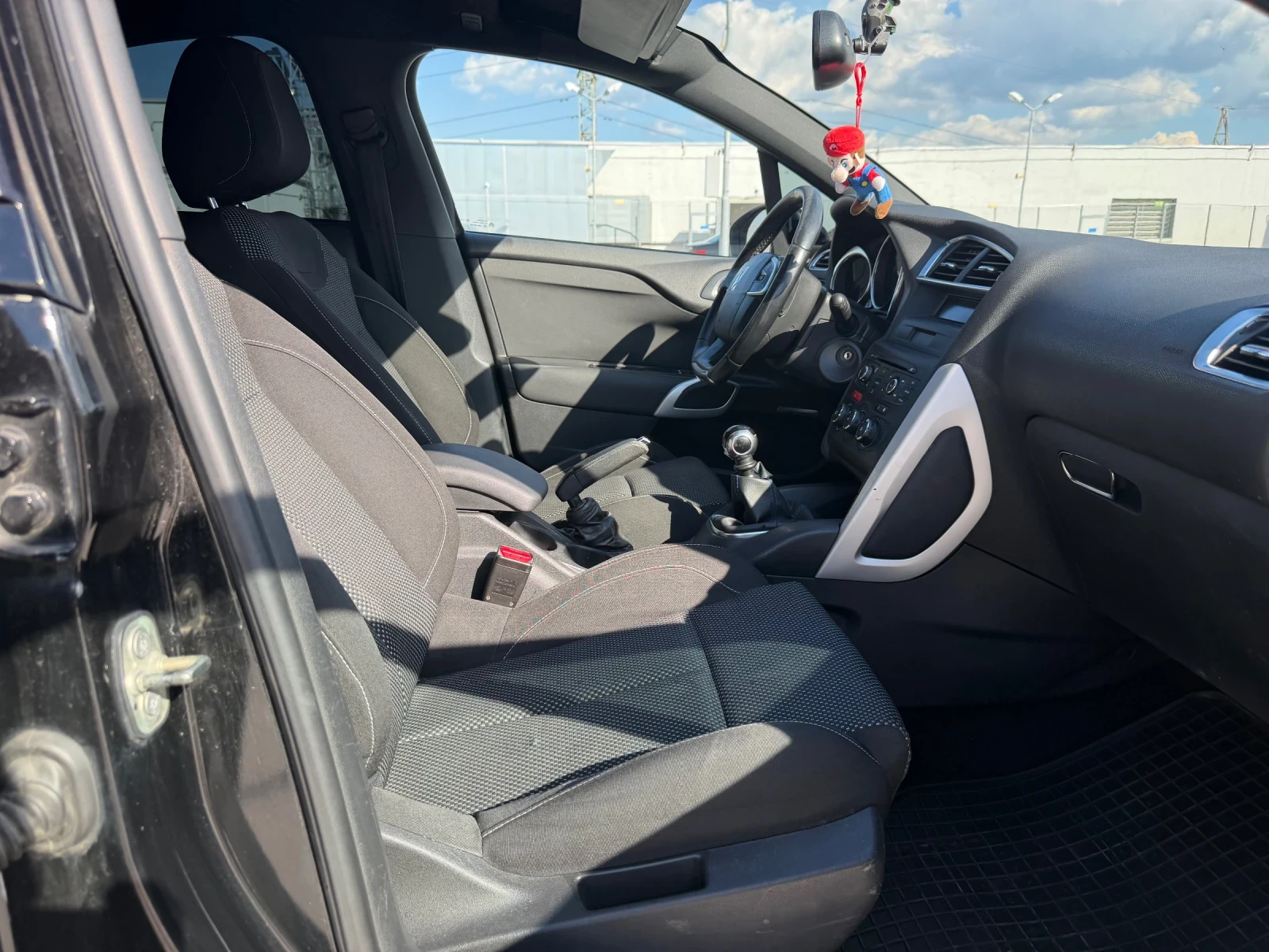 Citroen DS4 Bluehdi, снимка 10 - Автомобили и джипове - 54744173