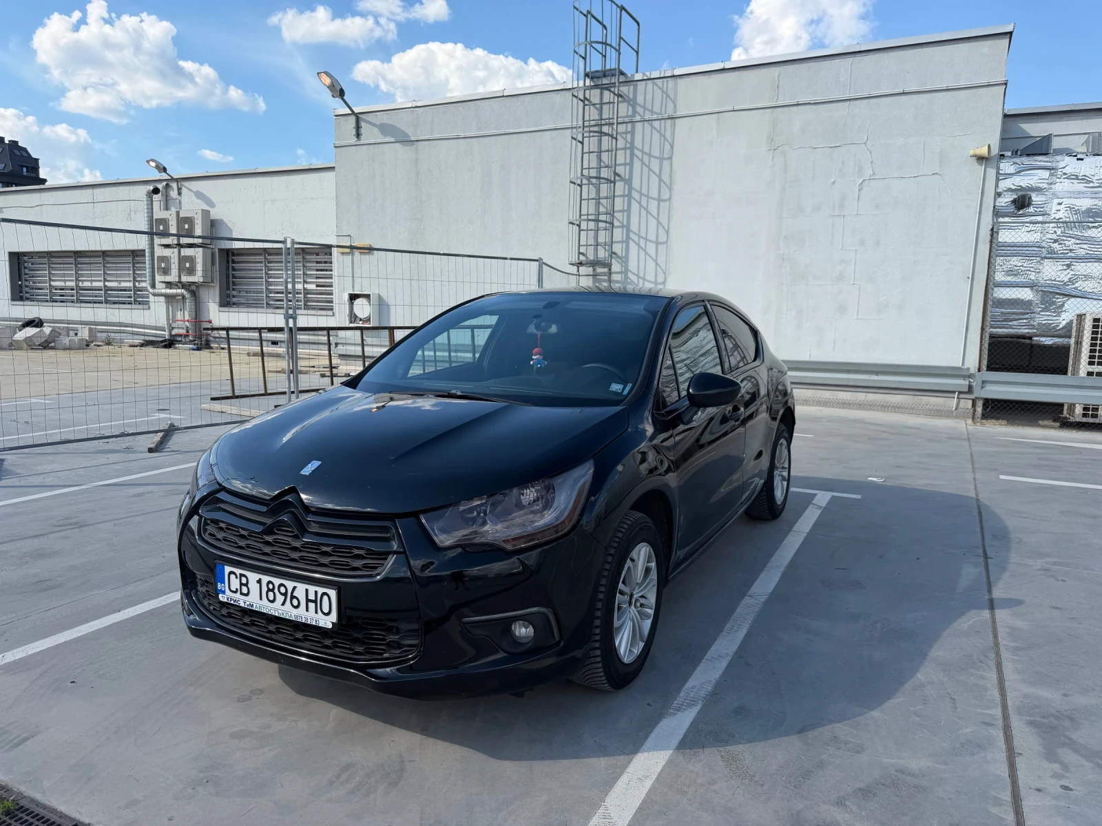 Citroen DS4 Bluehdi, снимка 3 - Автомобили и джипове - 54744173