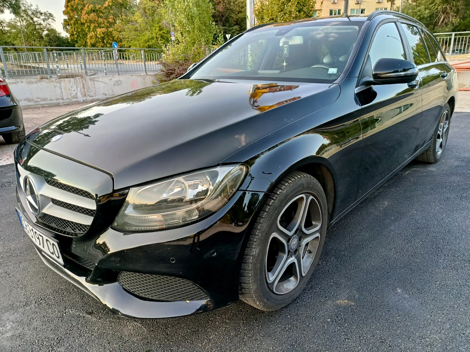 Mercedes-Benz C 200, снимка 2 - Автомобили и джипове - 55781272