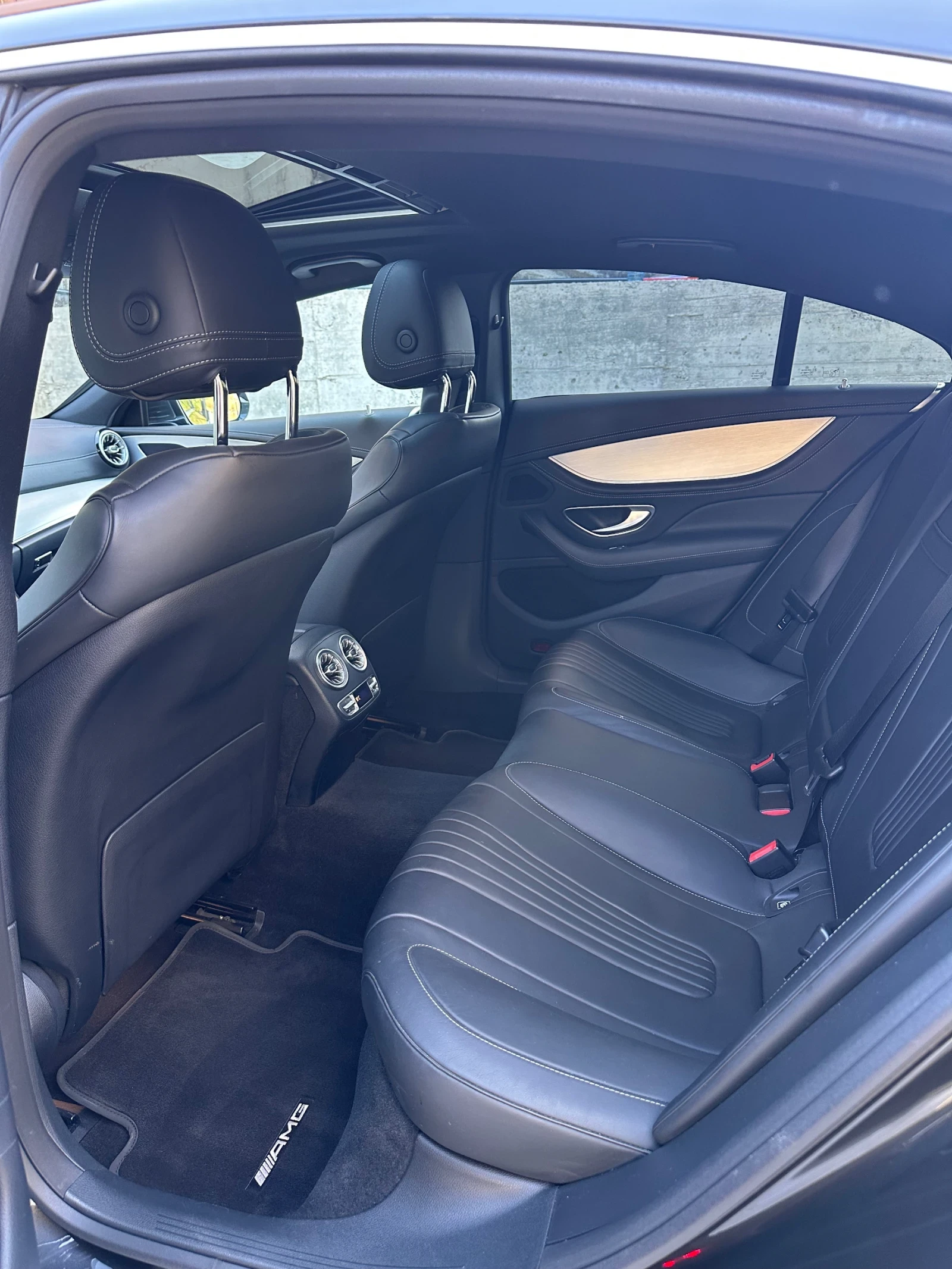 Mercedes-Benz CLS 350 4 MATIC AMG 286hk, снимка 12 - Автомобили и джипове - 56154016