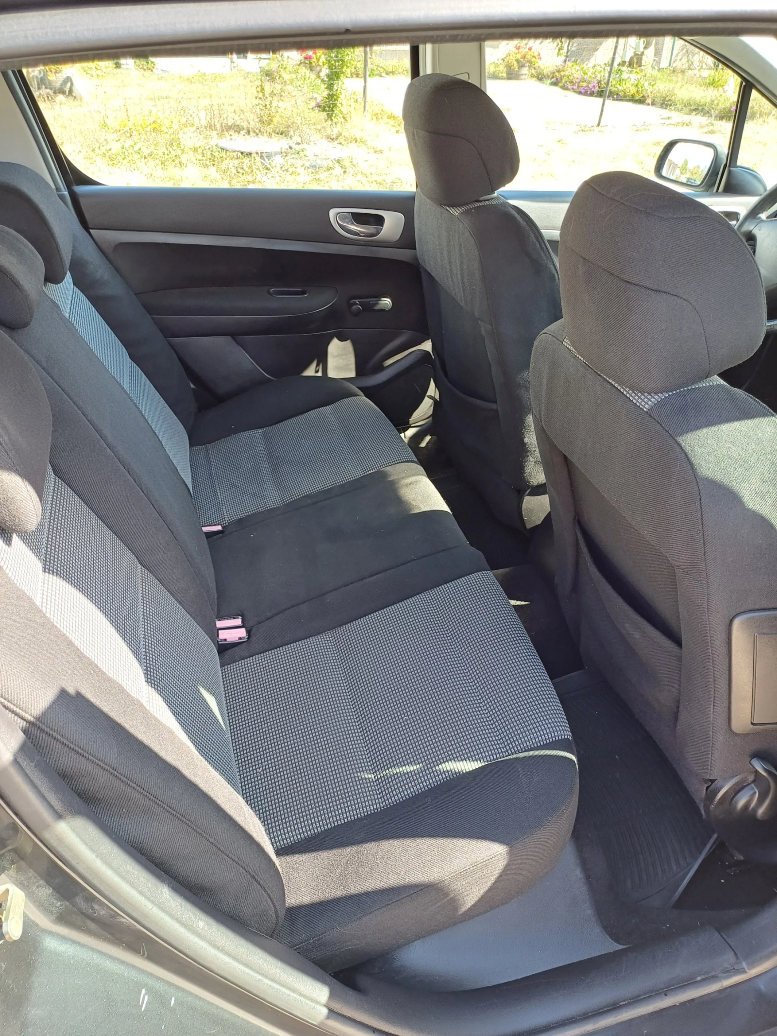 Peugeot 307 1, 6 HDI, снимка 8 - Автомобили и джипове - 56246383