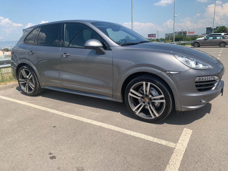 Porsche Cayenne GTS, снимка 2 - Автомобили и джипове - 46556456