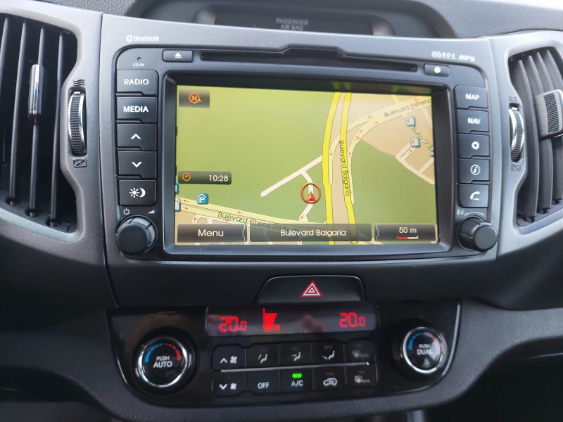 Kia Sportage 2, 0D 136ps 4x4 КОЖА , снимка 11 - Автомобили и джипове - 49621399