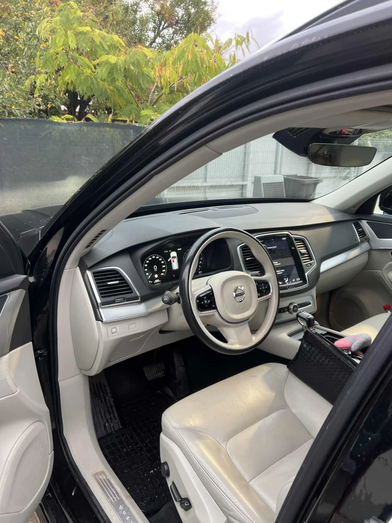 Volvo Xc90, снимка 4 - Автомобили и джипове - 52080231