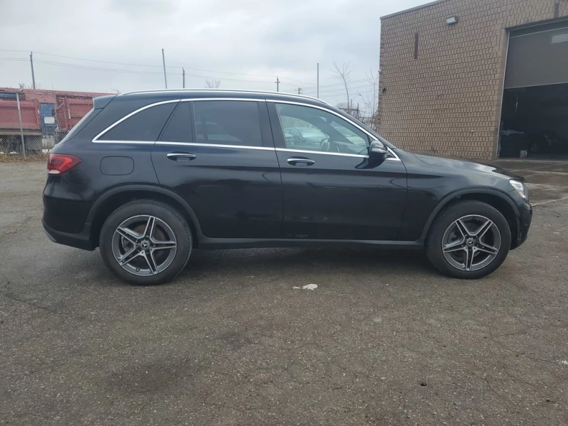 Mercedes-Benz GLC 300  4MATIC SUV * CARFAX * БЕЗ ПЪРВОНАЧАЛНА ВНОСК, снимка 4 - Автомобили и джипове - 52901245
