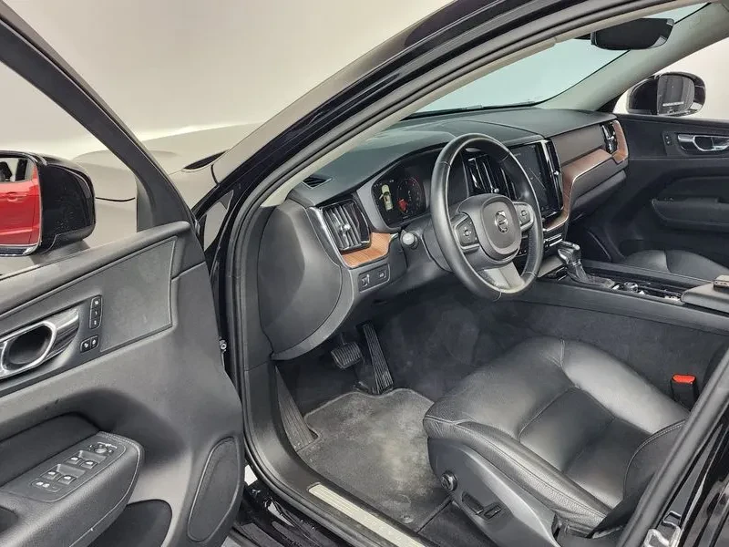 Volvo XC60 D5 MOMENTUM | Mobile.bg � ����������� 10