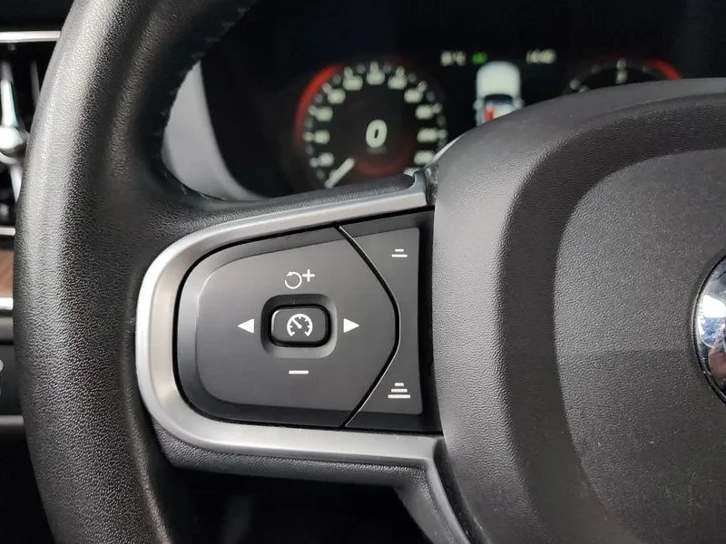 Volvo XC60 D5 MOMENTUM | Mobile.bg � ����������� 17
