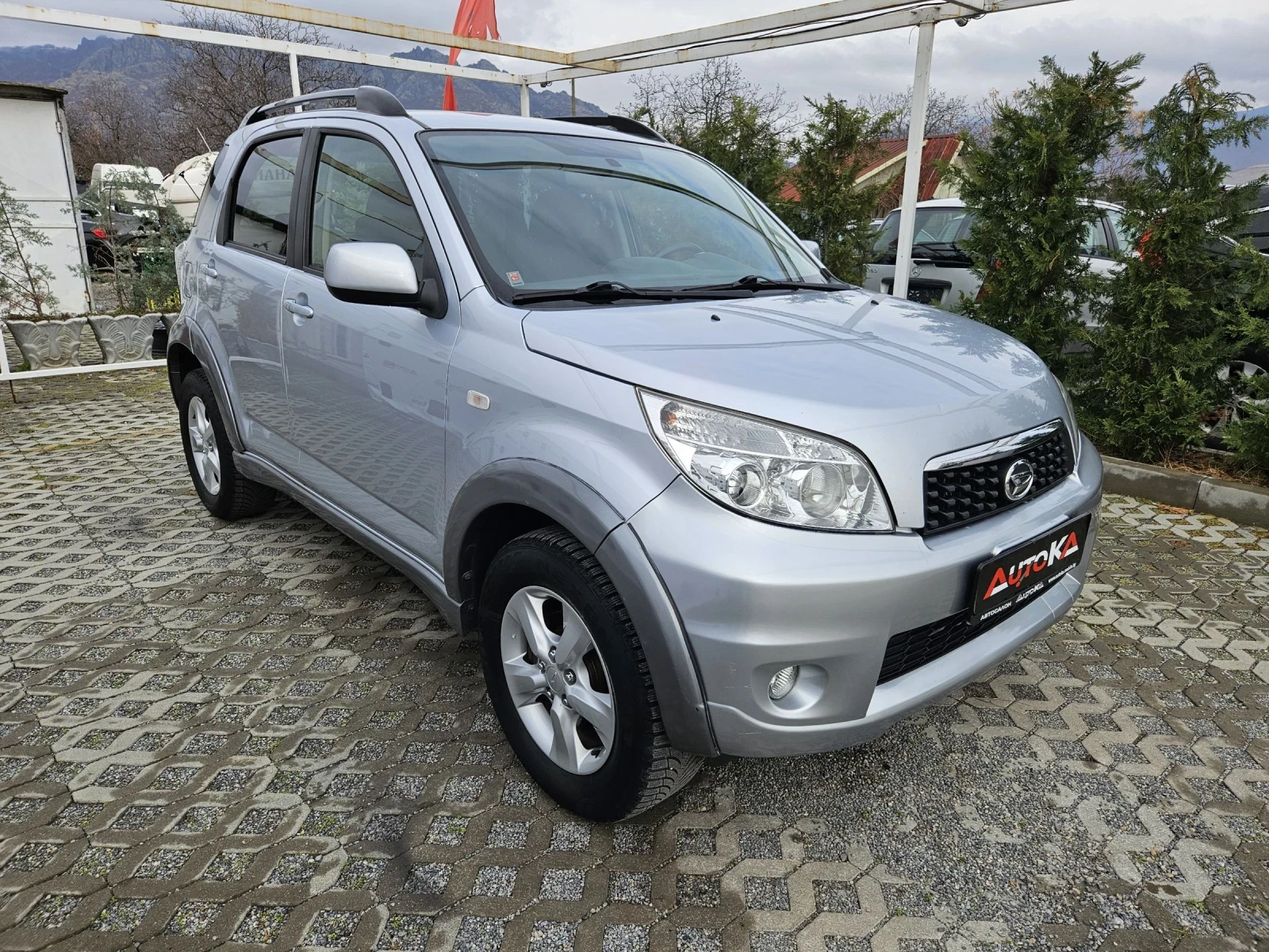 Daihatsu Terios 1.5i-105кс= 4х4= КЛИМАТРОНИК= 201.000км - изображение 2