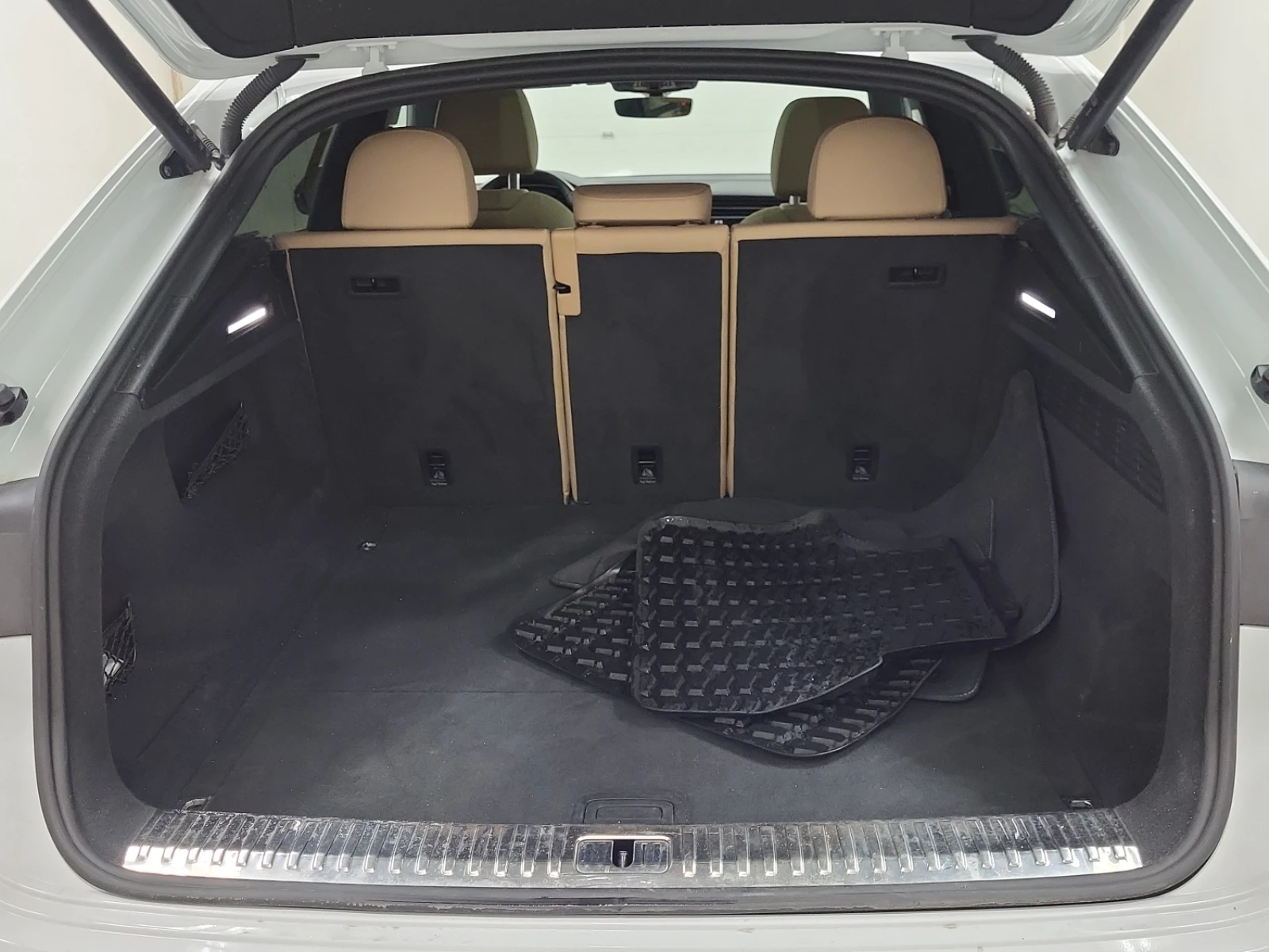 Audi Q8 55TFSI PROGRESSIV * Carfax * ����� �� ����������� | Mobile.bg � ����������� 13