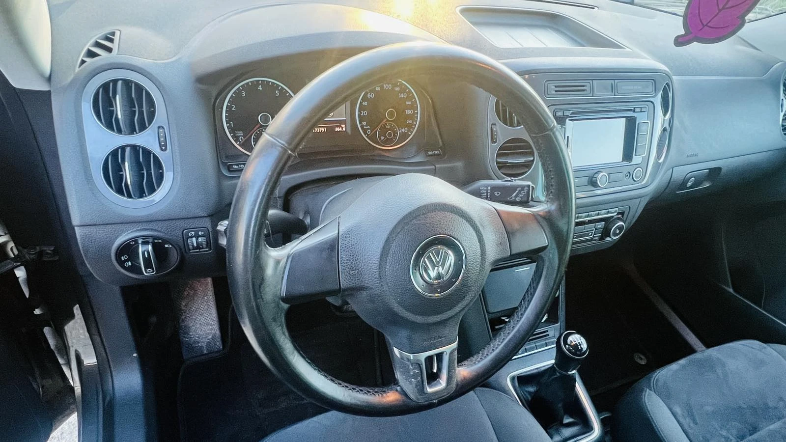 VW Tiguan 1, 4 TSI, снимка 10 - Автомобили и джипове - 53773338