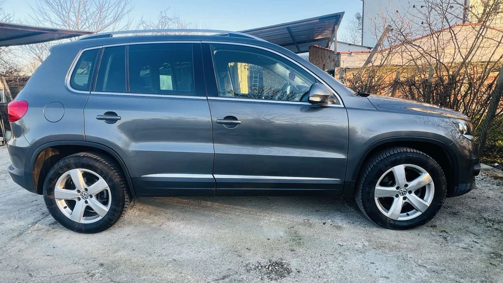 VW Tiguan 1, 4 TSI, снимка 4 - Автомобили и джипове - 53773338