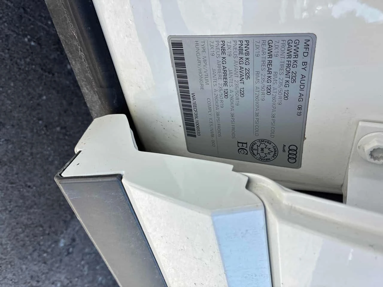 Audi Q3 QUATTRO * FULL S LINE* ДИСТРОНИК* ПАНОРАМА* FULLMA, снимка 14 - Автомобили и джипове - 54001698