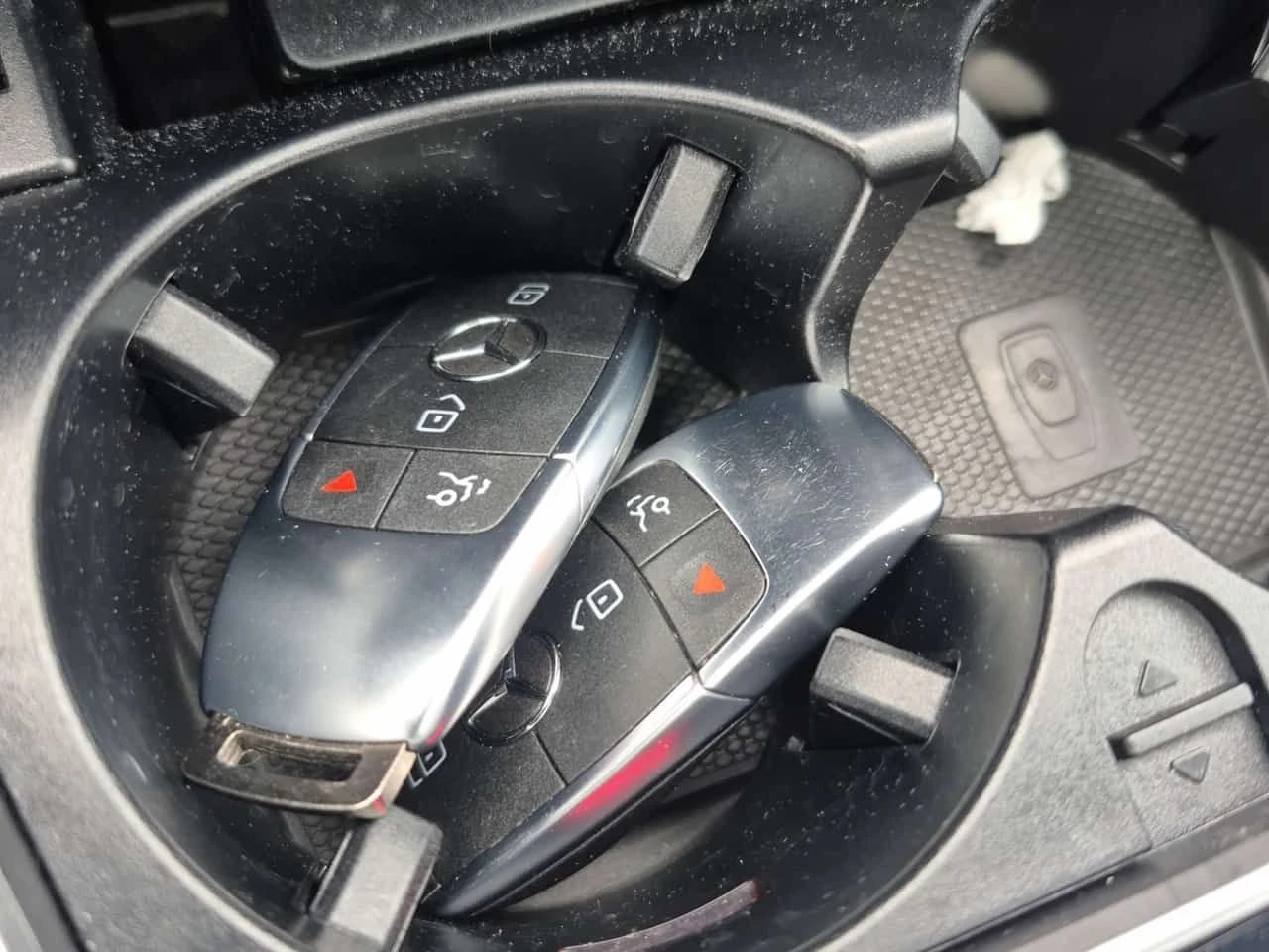 Mercedes-Benz GLC 300 ПАМЕТ| ПАНОРАМА| 2 КЛЮЧА| , снимка 17 - Автомобили и джипове - 54341363