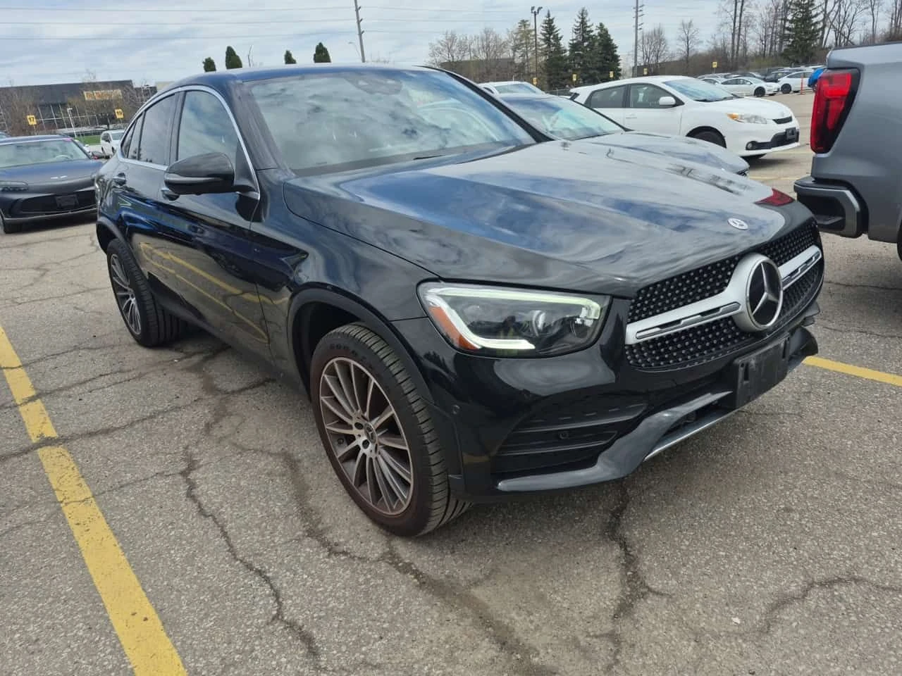 Mercedes-Benz GLC 300 ПАМЕТ| ПАНОРАМА| 2 КЛЮЧА| , снимка 2 - Автомобили и джипове - 54341363