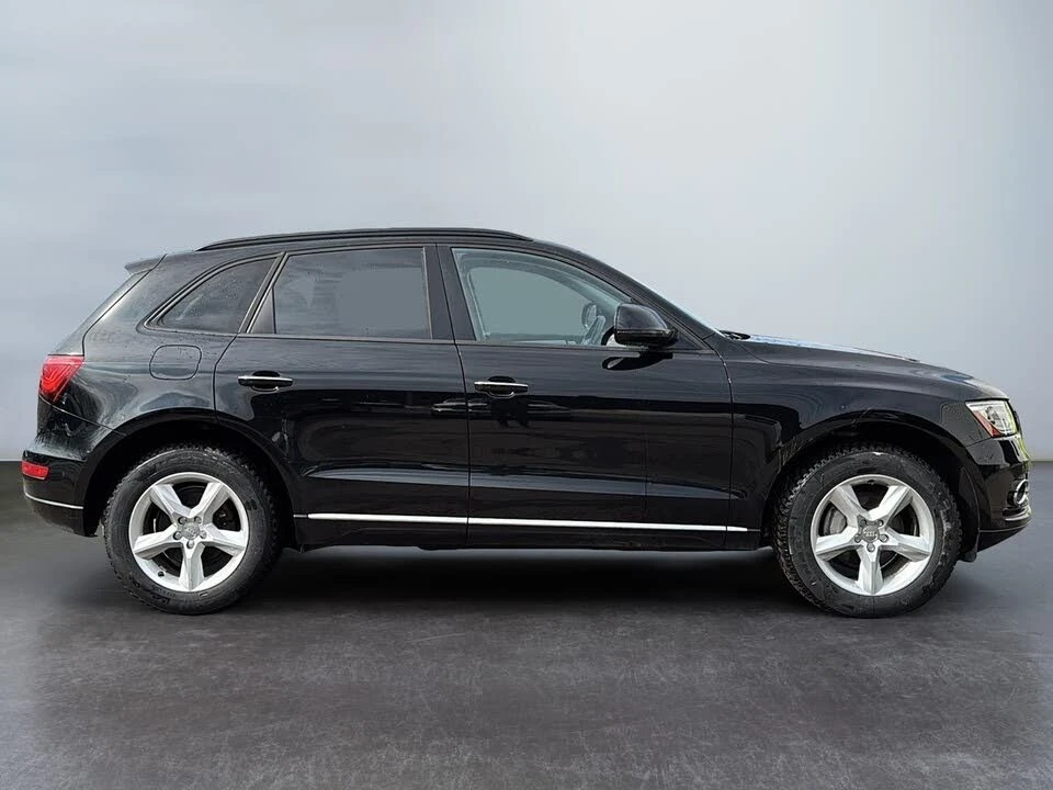 Audi Q5 2.0T quattro Komfort* АвтоКредит* (Цена до БГ) , снимка 4 - Автомобили и джипове - 54340468