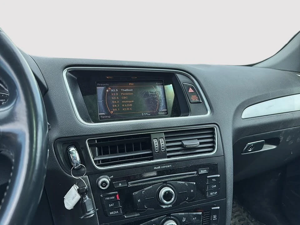 Audi Q5 2.0T quattro Komfort* АвтоКредит* (Цена до БГ) , снимка 8 - Автомобили и джипове - 54340468