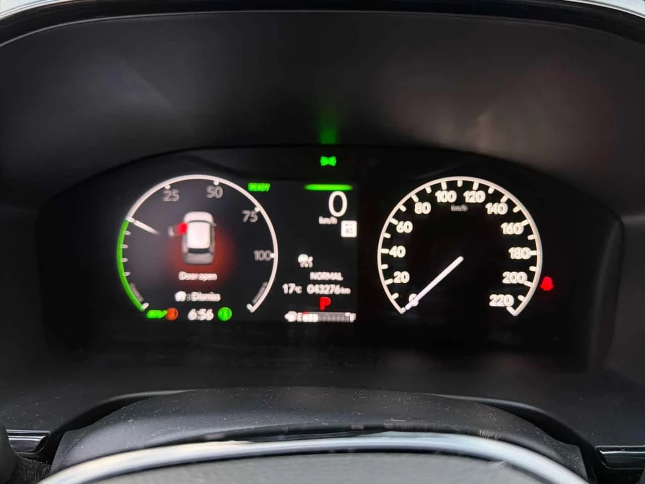 Honda Cr-v Touring | CARFAX | БЕЗ ИНЦИДЕНТИ, снимка 8 - Автомобили и джипове - 55710835