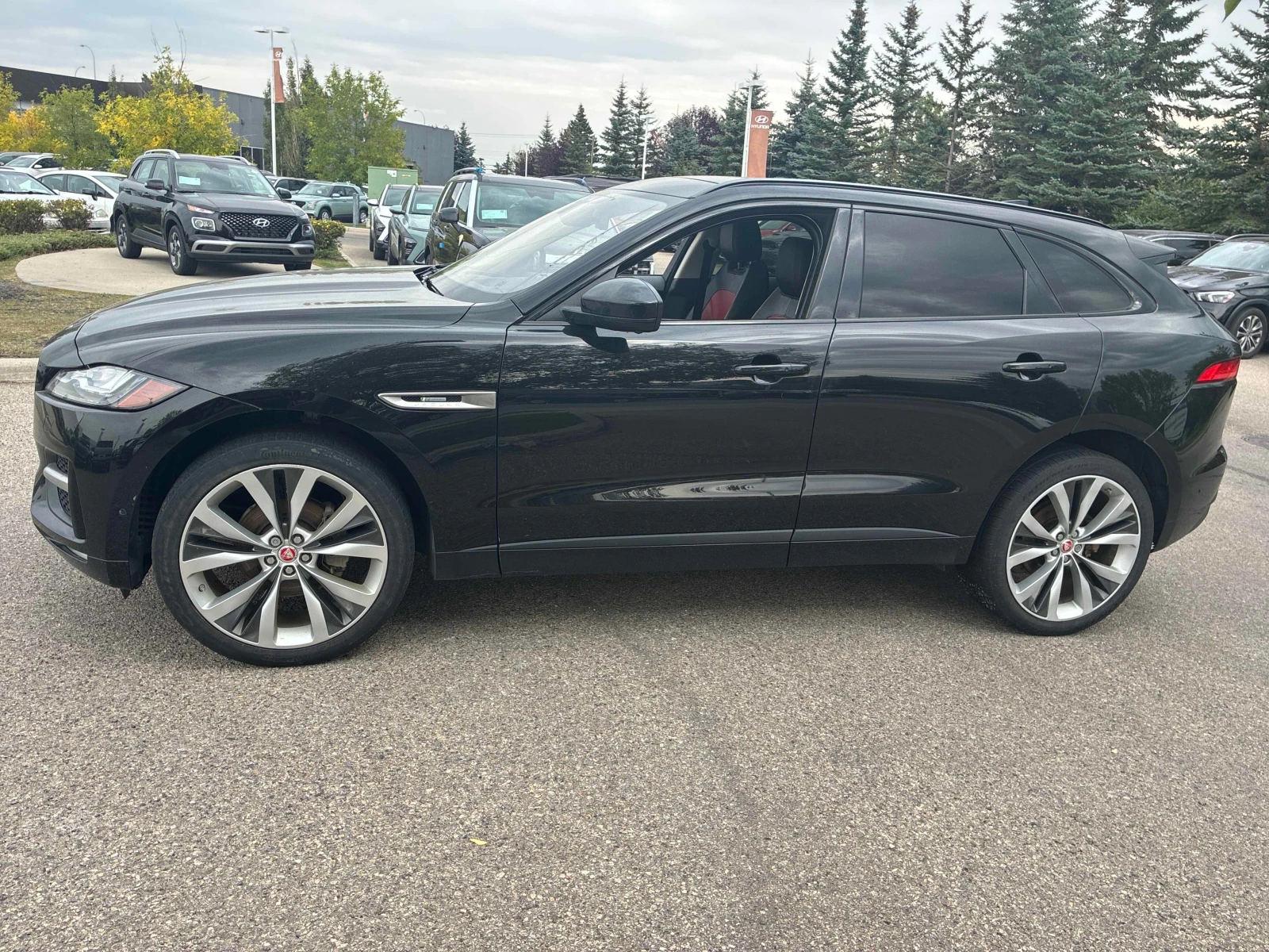 Jaguar F-PACE * R Sport * CARFAX * ОПЦИЯ ЗА ФИНАНСИРАНЕ, снимка 2 - Автомобили и джипове - 56025484