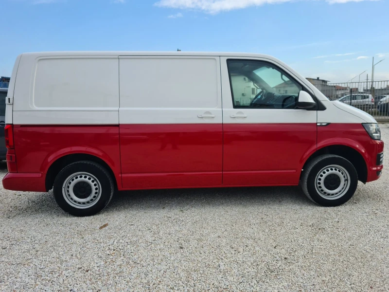 VW Transporter 2.0 TDI / мултимедия / теглич , снимка 4 - Бусове и автобуси - 52581376