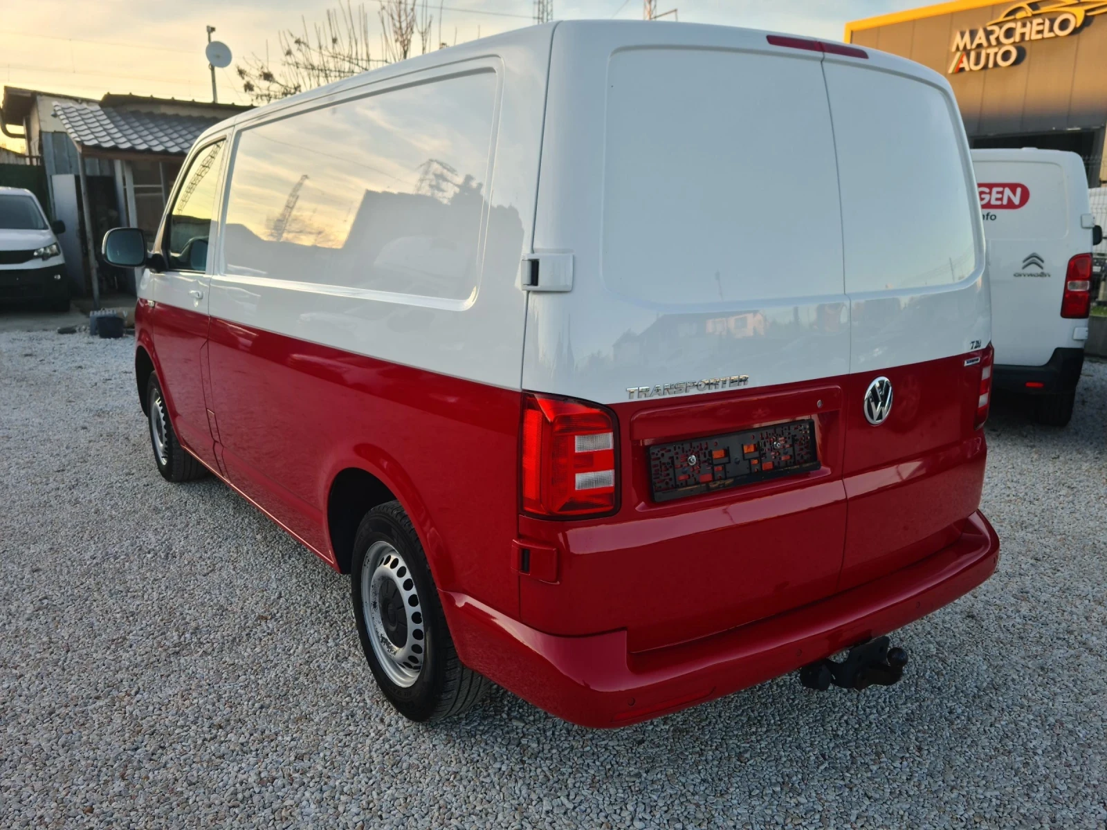 VW Transporter 2.0 TDI / мултимедия / теглич  - изображение 7