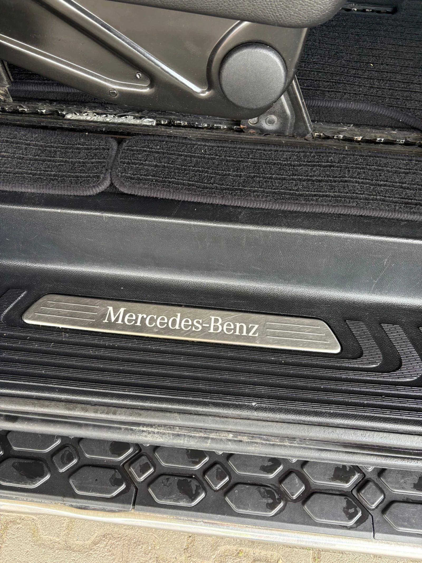 Mercedes-Benz V 220 Extra long camera , снимка 13 - Бусове и автобуси - 55041260