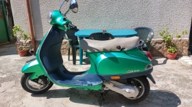     Vespa 50 Piaggio-Vespa LX50