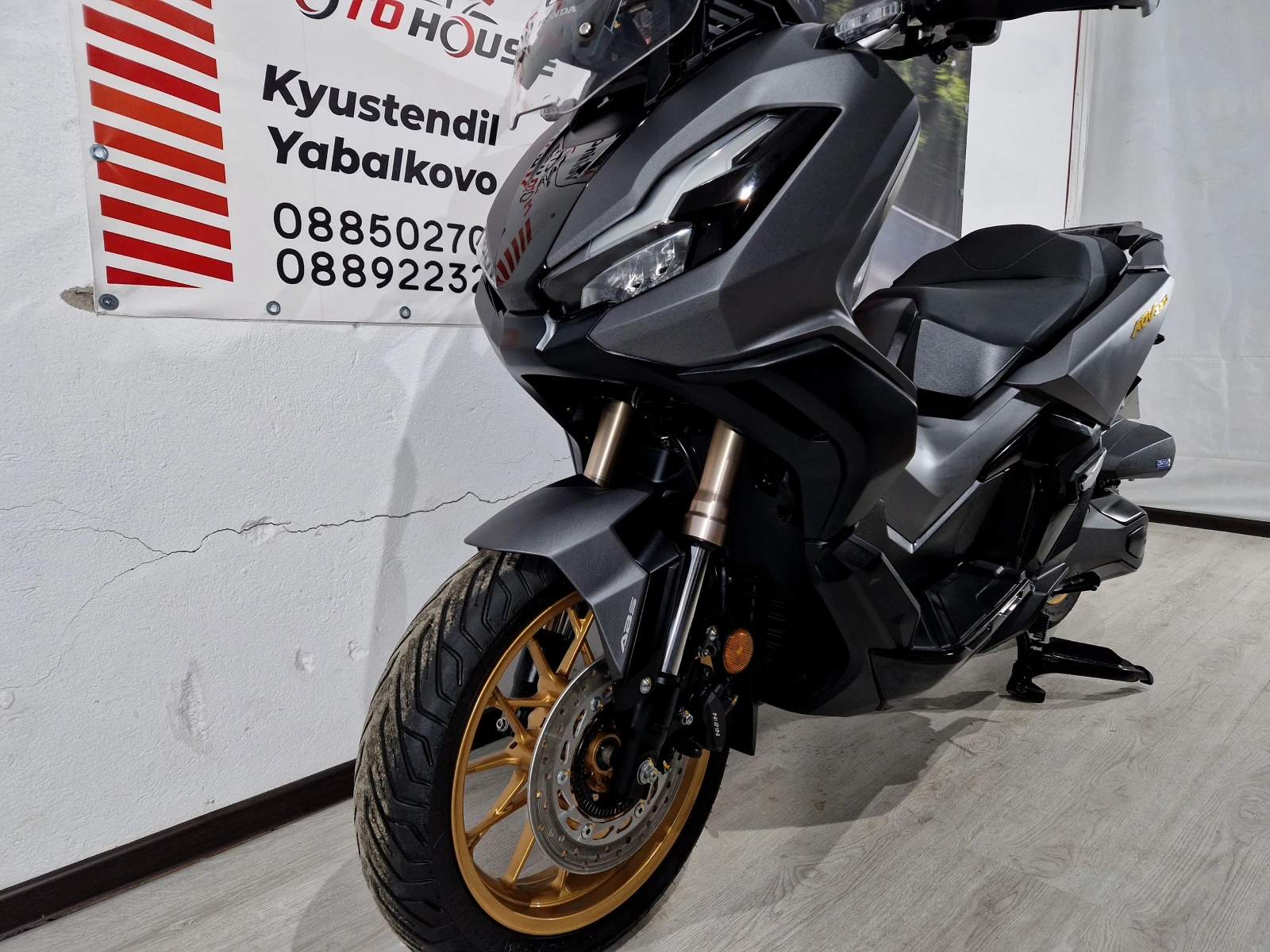 Honda X-ADV 350ie, ABS-TCS, !12417km!2024г.! AKRAPOVIC !, снимка 5 - Мотоциклети и мототехника - 54010531