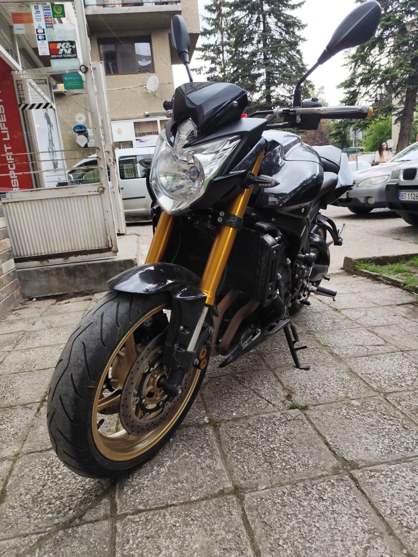 Yamaha FZ8