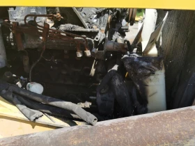  Komatsu WB93R | Mobile.bg    5