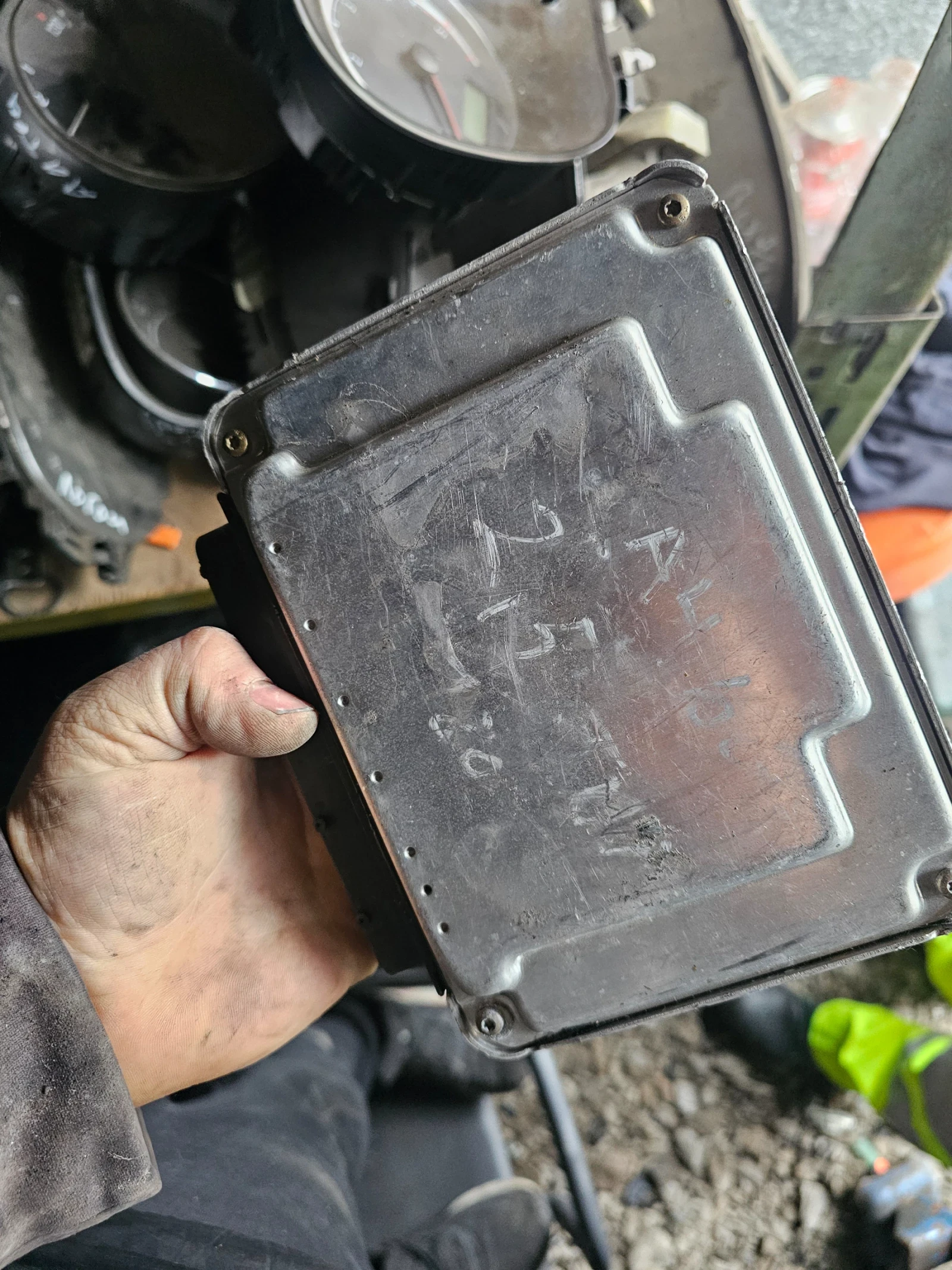 �������� ���� �4 �6 2.5��� 180 | Mobile.bg � ����������� 2