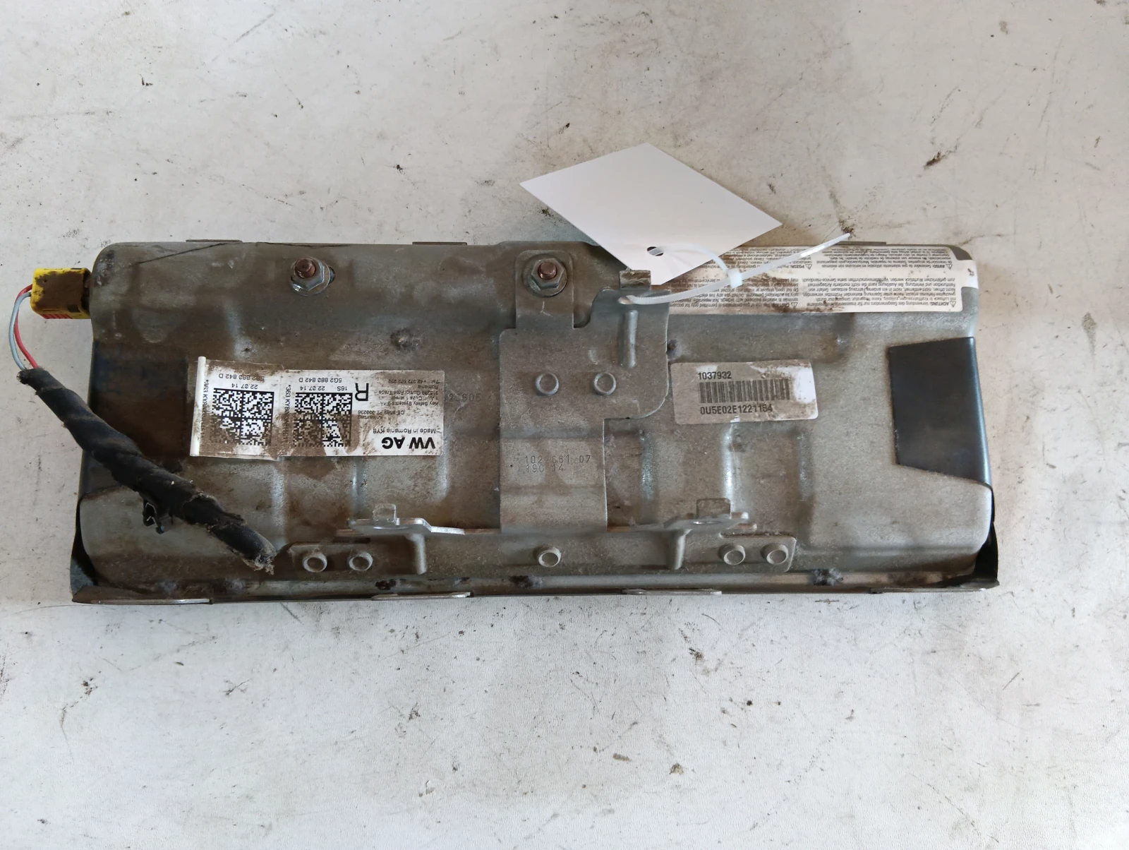 еърбег крака 5G2880842D RHD Seat Leon