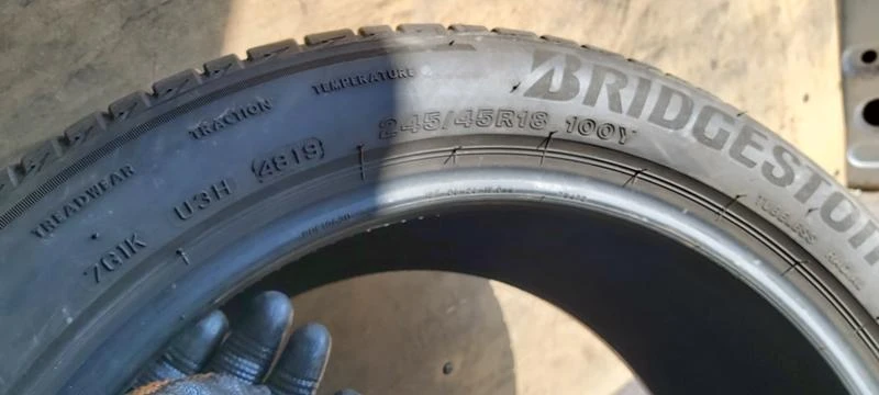 Гуми Летни 245/45R18, снимка 5 - Гуми и джанти - 33173427