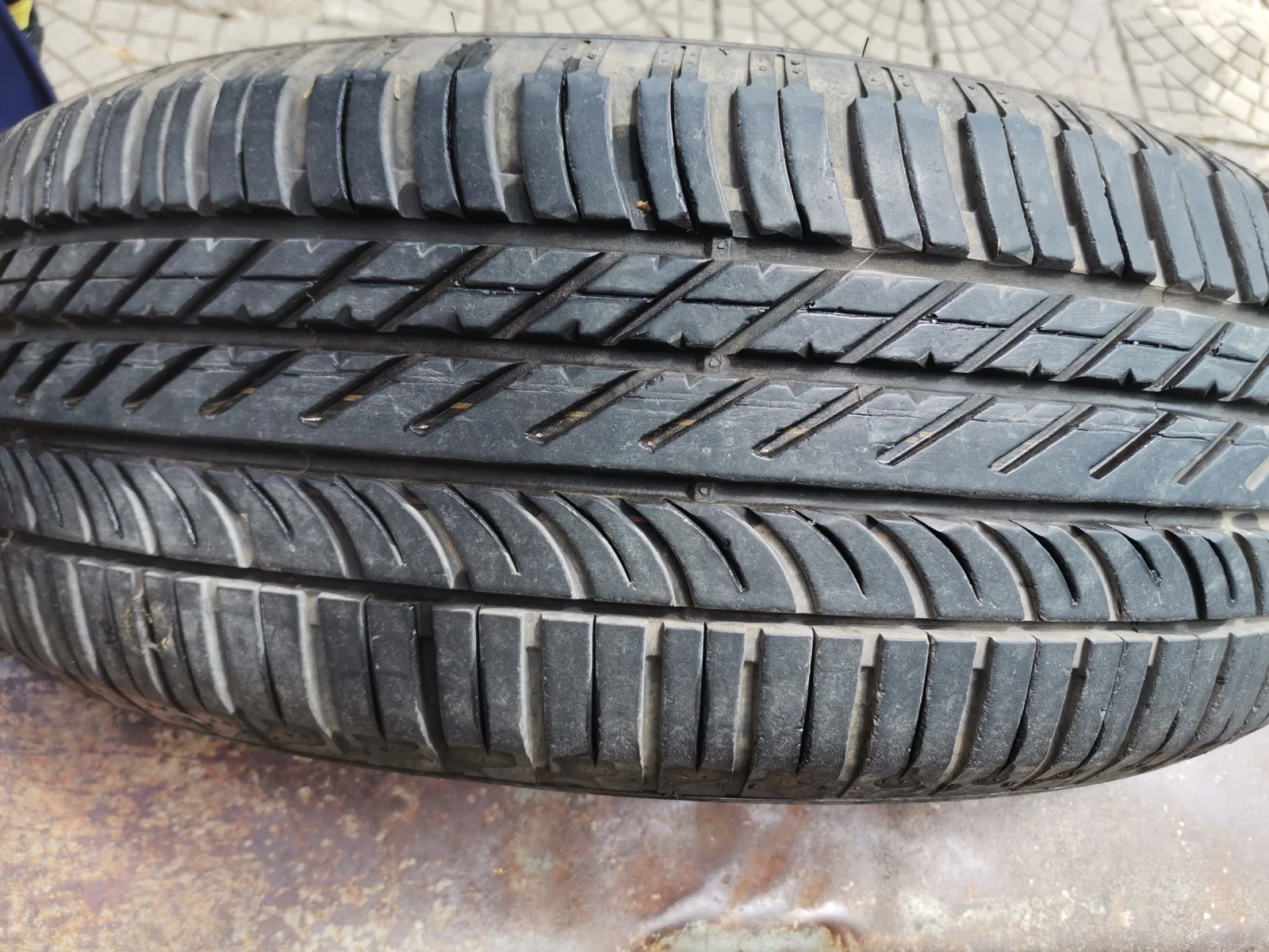 Гуми Летни 235/65R17, снимка 9 - Гуми и джанти - 54769365