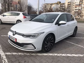 VW Golf 8 2.0TDI 150hp DSG КАТО НОВ, снимка 7