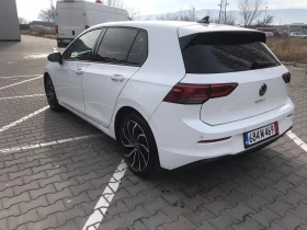 VW Golf 8 2.0TDI 150hp DSG КАТО НОВ, снимка 4