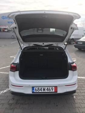 VW Golf 8 2.0TDI 150hp DSG КАТО НОВ, снимка 15