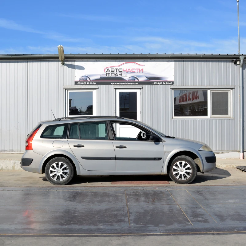 Renault Megane 1.5 DCI, снимка 2 - Автомобили и джипове - 47889861