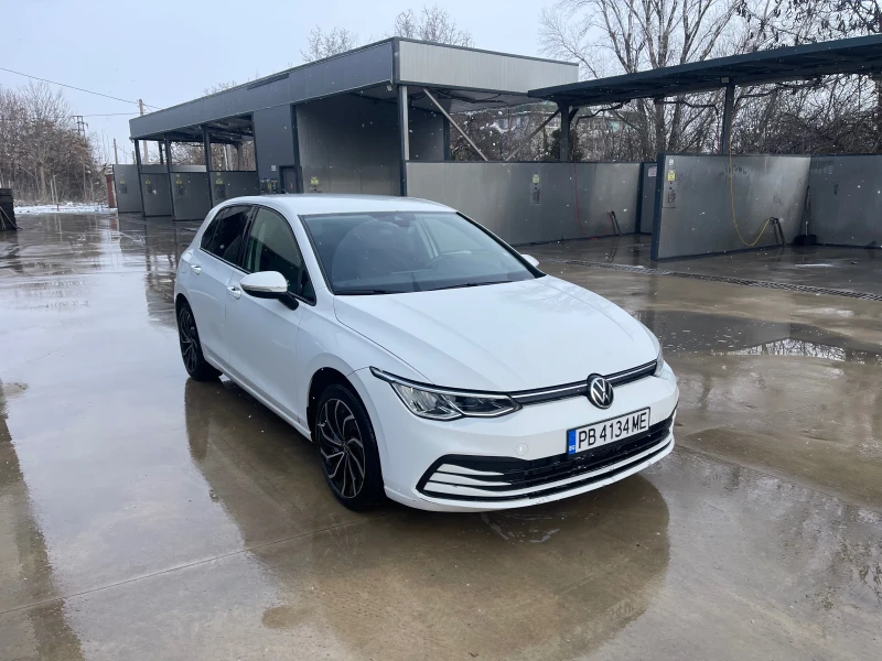 VW Golf 8 2.0TDI 150hp DSG РЕГИСТРИРАН ОБСЛУЖЕН КАТО НОВ, снимка 6 - Автомобили и джипове - 48553074