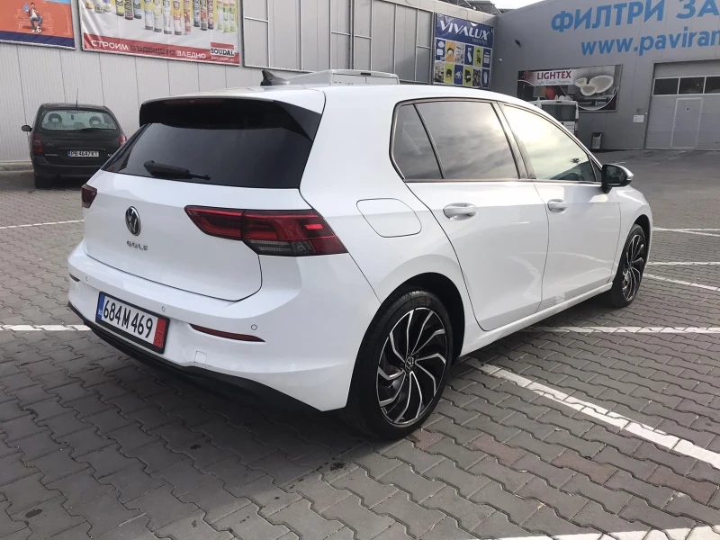 VW Golf 8 2.0TDI 150hp DSG КАТО НОВ, снимка 6 - Автомобили и джипове - 48553074