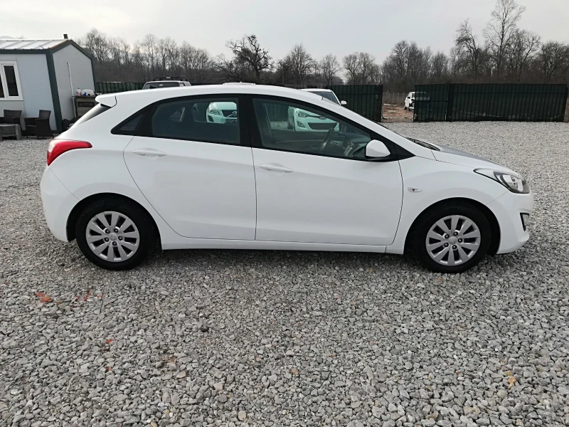 Hyundai I30 1.6 CRDI kli 110, снимка 7 - Автомобили и джипове - 49123573