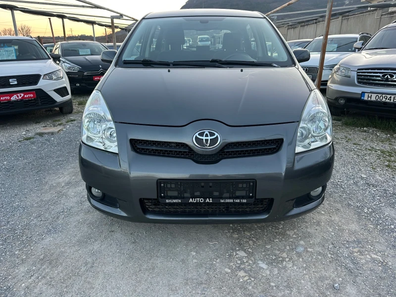 Toyota Corolla verso 2.2 D4D-136 k.c.-6 скорости, снимка 1 - Автомобили и джипове - 49590454